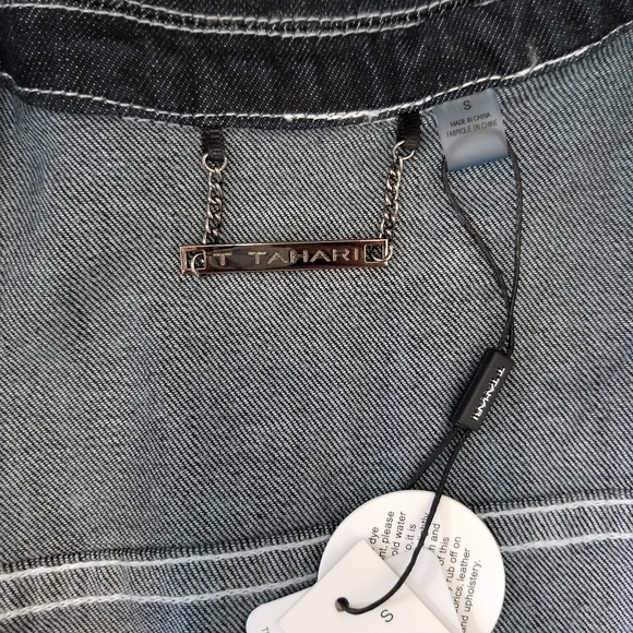 T TAHARI Black Denim Jacket Soft Fitted Small NWT - Picture 7 of 10